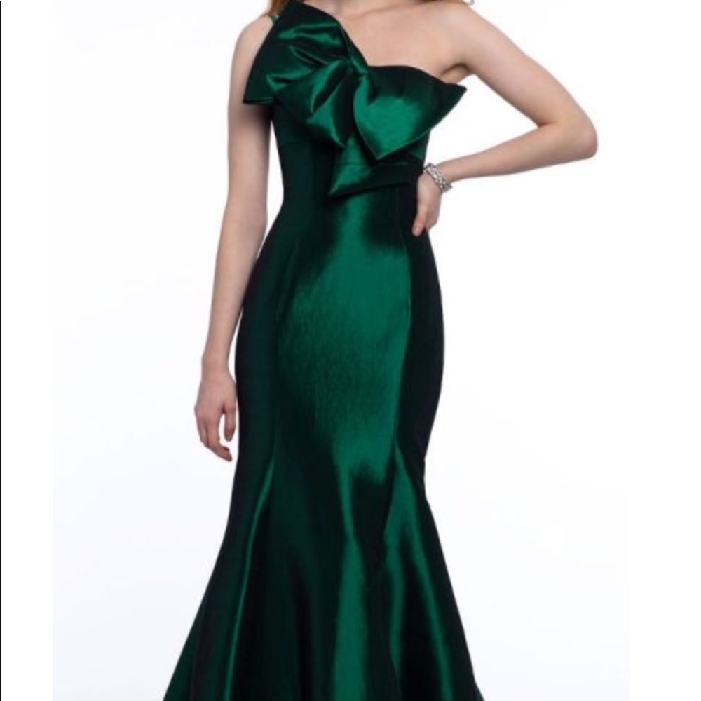 Formal Emerald Green Mermaid Dress